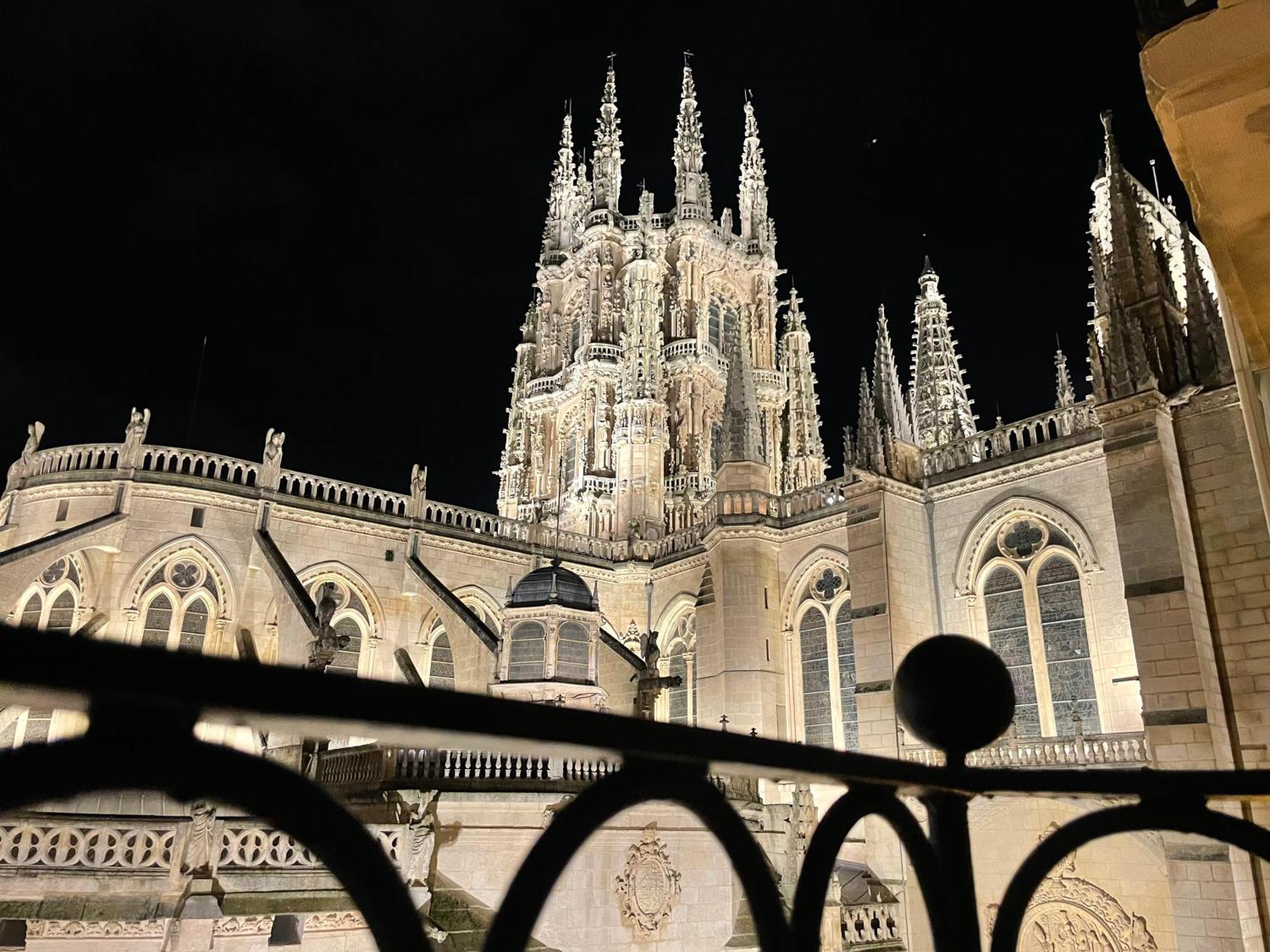 Апартаменти Acariciando La Catedral Vista Espectacular Бургос Екстер'єр фото