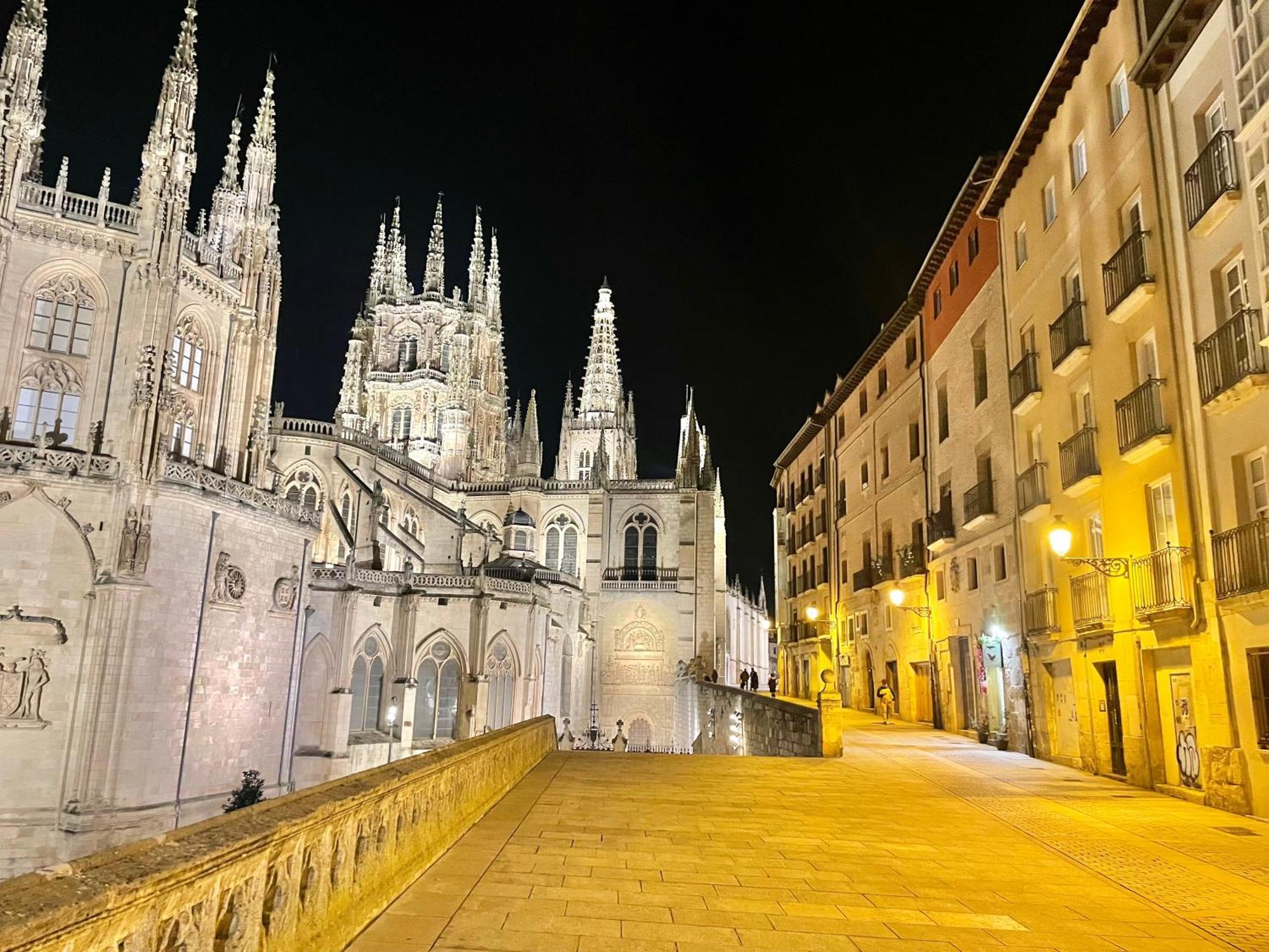 Апартаменти Acariciando La Catedral Vista Espectacular Бургос Екстер'єр фото